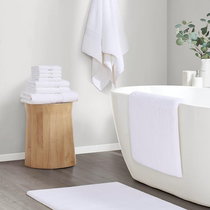 Madison Park Signature Marshmallow Bathroom Rug Non Slip, Luxrurious Plush Bath Mat, Absorbent, Quick Dry, Spa Design Bath Room Décor, 24x40, White