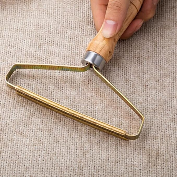 SagaSave 6 Pcs Portable Lint Remover with Comfortable Handle, Reusable Remove Brush Tool for Clothes, Carpet, Couch, Blanket, Easy to Use