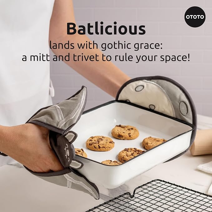 OTOTO Vino Spooky Bat 2-in-1 Wine & Beer Opener, Corkscrew & Bottle Opener, Batlicious Oven Mitts and Pot Holders Sets - Heat Resistant Trivets