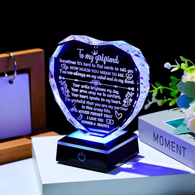Arikyrist Gifts for Girlfriend Mothers Day Heart Crystal Keepsakes to My Girlfriend with Colorful Base Anniversary Birthday Graduation Gifts for Girlfriend from Boyfiend