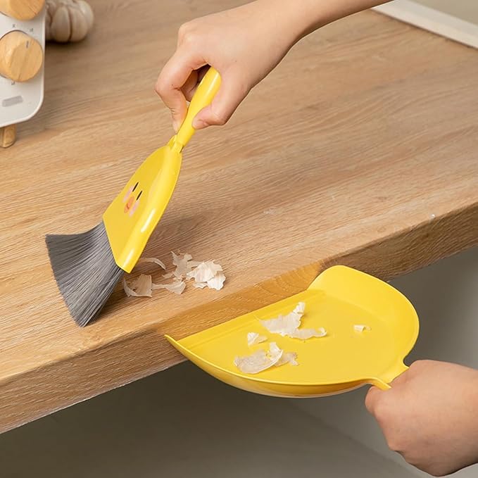 Qcen Dustpan with Thick Bristles, Yellow Colour, No Dust Leakage