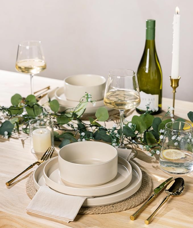 TheTerra Ceramic Dinnerware Sets for 8, 24 Pieces Porcelain Lightweight Plates and Bowls Sets, Scratch Resistant Dish Set, Oven & Microwave & Dishwasher Safe, Matte White