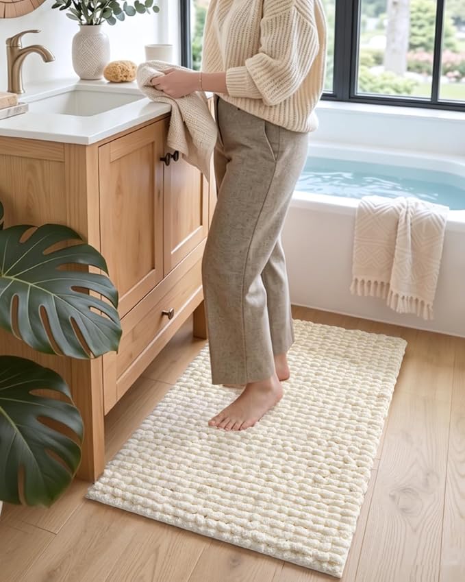 DEXI Bathroom Rugs 36x24, Non Slip Washable Bath Mat, Luxury Chenille Super Absorbent Ultra Thick Bathmats for Shower Floor, Plush Fluffy Shaggy Carpet for Tub, Cream