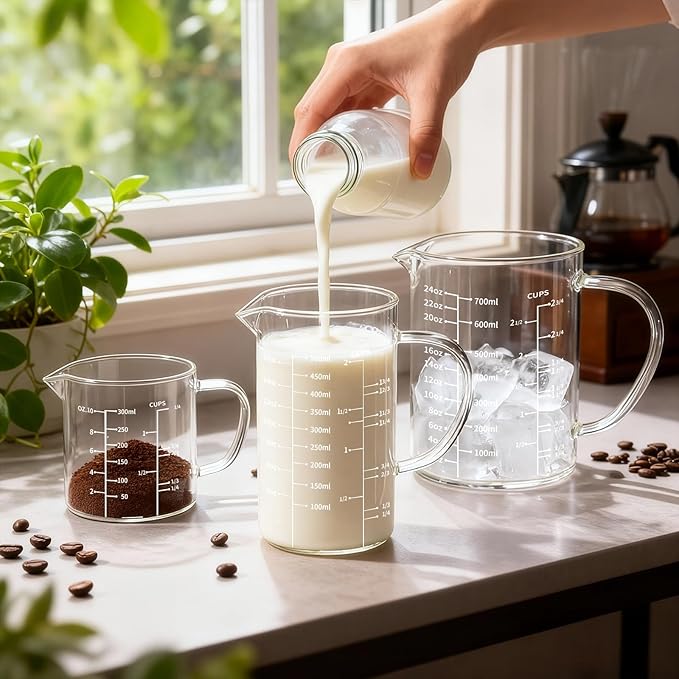 77L 2 Cup Glass Measuring Cup, [Insulated handle, V-Shaped Spout], High Borosilicate Glass Measuring Cup for Kitchen or Restaurant, Easy To Read, 500 ML (0.5 Liter, 2 Cup)