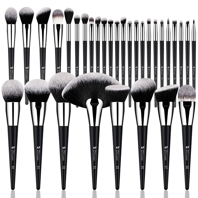 DUcare 32Pcs PRO Grade Makeup Brushes Set Premium Ultra-soft Synthetic Foundation Contour Powder Blush Concealer Eyeshadow Classic Black Professional Make up Brushes