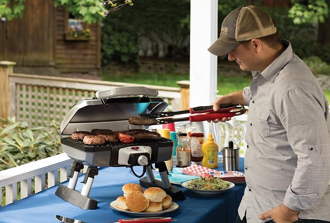 Cuisinart 3‑Piece Stainless Steel BBQ Grilling Tool Set with Grill Glove – Outdoor Grill Accessories, Perfect Grilling Gift for Men, Dads & Grill Masters, CGS-134BL