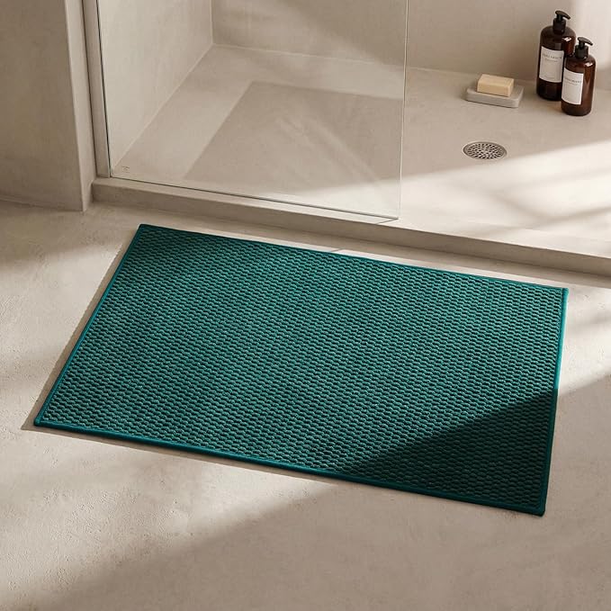 Triohero Bathroom Rugs Non Slip Washable, Super Absorbent Thin Bath Mat Small Quick Dry Low Pile Bathroom Rug, Dark Green 20"x30"