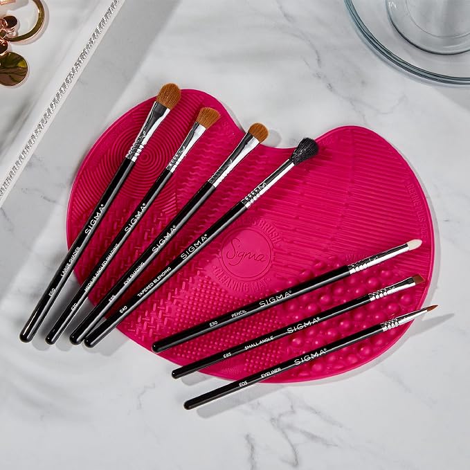 Sigma Beauty Basic Eye Brush Set — Classic Eye Makeup Brushes with Premium Fibers and Sleek, Durable Handles for Eyeliner, Eyeshadow, & Eyebrows, Includes 7 Black Makeup Brushes