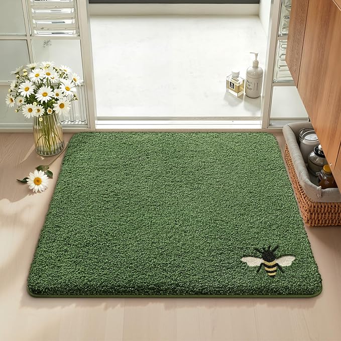 LUMI Green Bathroom Rugs, Cute Bee Mats, Absorbent Soft Square Bath Mat Non-Slip, Machine Washable Quick Dry Luxury Rug for Floor, Shower, Kids Room, Bathtub, Home Decor, 32"x32"