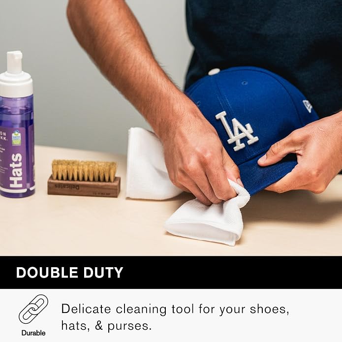 Jason Markk Essential Kit Shoe Cleaner & Microfiber Towels, 5-Piece Set, Deep Cleaning Solution, Durables Brush & 3 Pack Microfiber Towels, Sneaker Care, Ideal for Footwear
