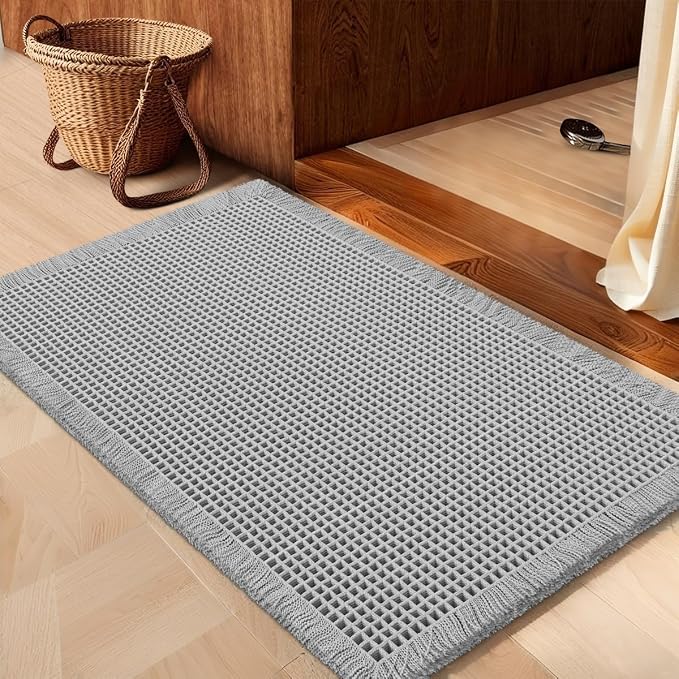 IM HOME Waffle Bath Mat Light Grey 32"x20", Boho Woven Modern Bath Mat Rugs, Absorbent Non Slip Bathroom Rugs, Soft Washable Bath Rugs with Tassels for Bathroom, Bedroom, Kitchen, Shower, Tub