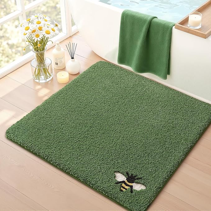 LUMI Green Bathroom Rugs, Cute Bee Mats, Absorbent Soft Square Bath Mat Non-Slip, Machine Washable Quick Dry Luxury Rug for Floor, Shower, Kids Room, Bathtub, Home Decor, 26"x26"
