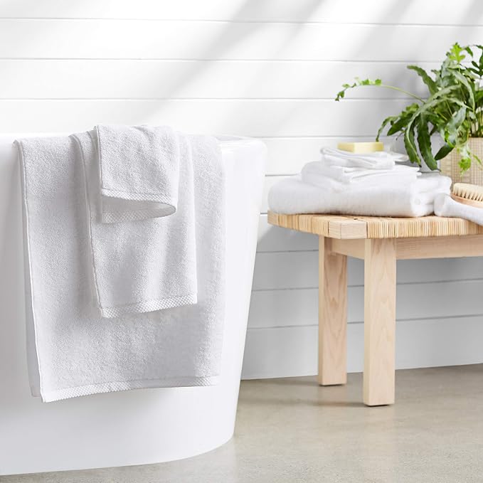 Amazon Basics 100% Cotton Soft Quick-Dry 8-Piece Towel Set, Bath Towels, Hand Towels, Washcloths, White, Compact & Lightweight (Pack of 6)