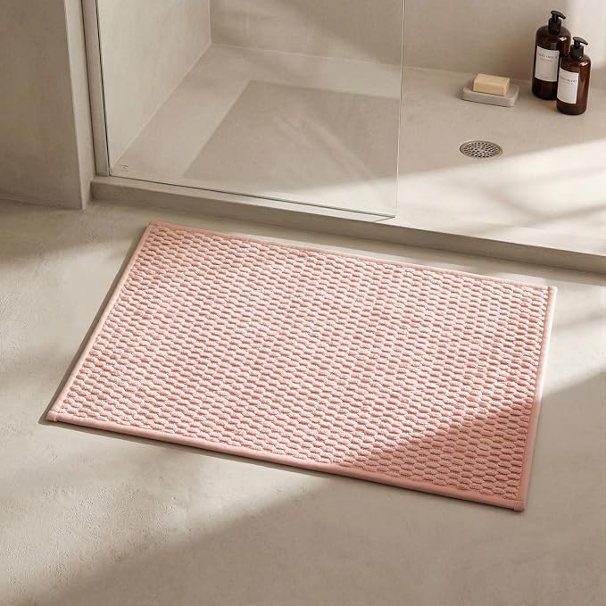 Triohero Bathroom Rugs Non Slip Washable, Super Absorbent Thin Bath Mat Small Quick Dry Low Pile Bathroom Rug, Pink 16"x24"
