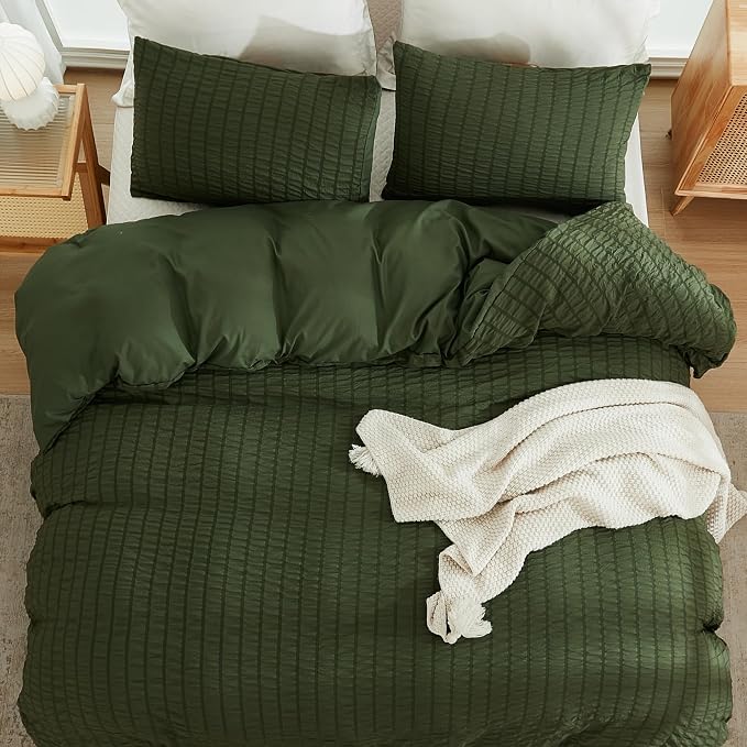 AveLom Olive Green Duvet Cover King Size, Textured Seersucker Duvet Cover Set, Soft Washed Microfiber with Zipper Closure and Corner Ties, 3 Pieces, 104" x 90" Duvet Cover & 2 Pillowcases