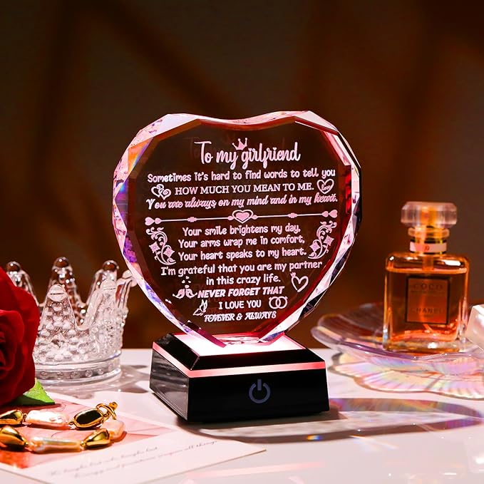 Arikyrist Gifts for Girlfriend Mothers Day Heart Crystal Keepsakes to My Girlfriend with Colorful Base Anniversary Birthday Graduation Gifts for Girlfriend from Boyfiend
