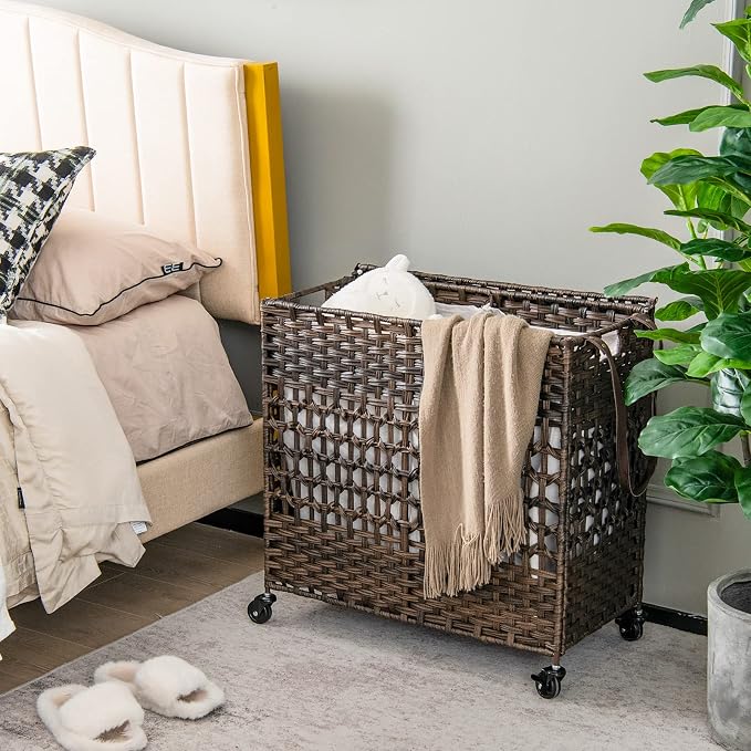 Giantex Laundry Hamper with Wheels and Lid, 33 Gal (125L) Wicker Laundry Basket, 2 Removable Liner Bags, Handles and Pulling Strap, Synthetic Rattan Rolling Laundry Hamper Clothes Storage
