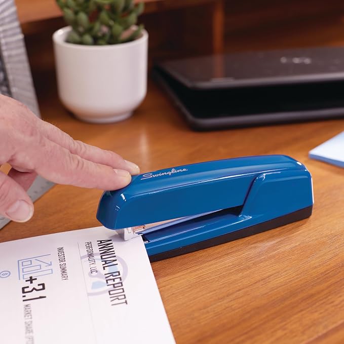 Swingline Stapler, 30 Sheet Capacity, 747 Business Stapler, Jam Free, Metal, Royal Blue (74729)