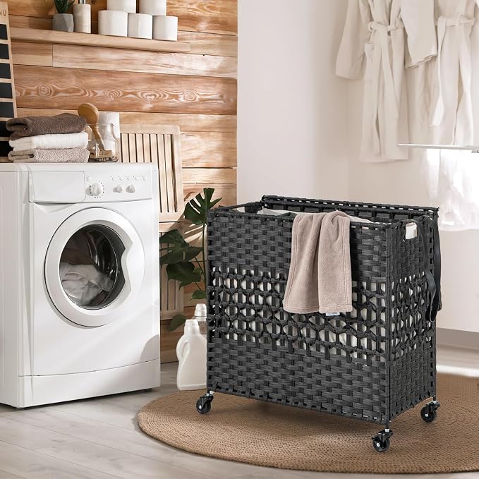 Giantex Laundry Hamper with Wheels and Lid, 33 Gal (125L) Wicker Laundry Basket, 2 Removable Liner Bags, Handles and Pulling Strap, Synthetic Rattan Rolling Laundry Hamper Clothes Storage