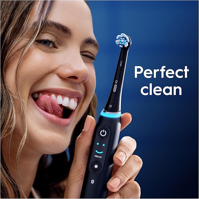 Oral-B iO Ultimate Clean Electric Toothbrush Head, Twisted & Angled Bristles for Deeper Plaque Removal, Pack of 2 Toothbrush Heads, Black