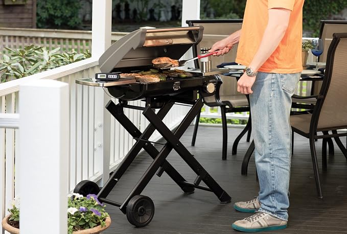 Cuisinart 3‑Piece Stainless Steel BBQ Grilling Tool Set with Grill Glove – Outdoor Grill Accessories, Perfect Grilling Gift for Men, Dads & Grill Masters, CGS-134