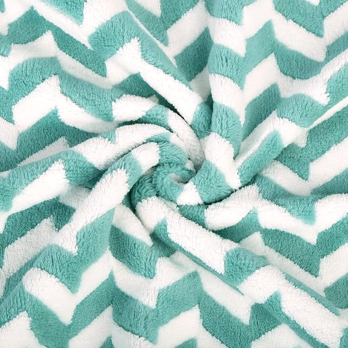 JML Microfiber Bath Towels, 2 Pack, 30" x 60", Chevron Green | Hanging Loop, Oversized, Soft, Super Absorbent, Fast Drying, Use for Sports, Fitness, Yoga