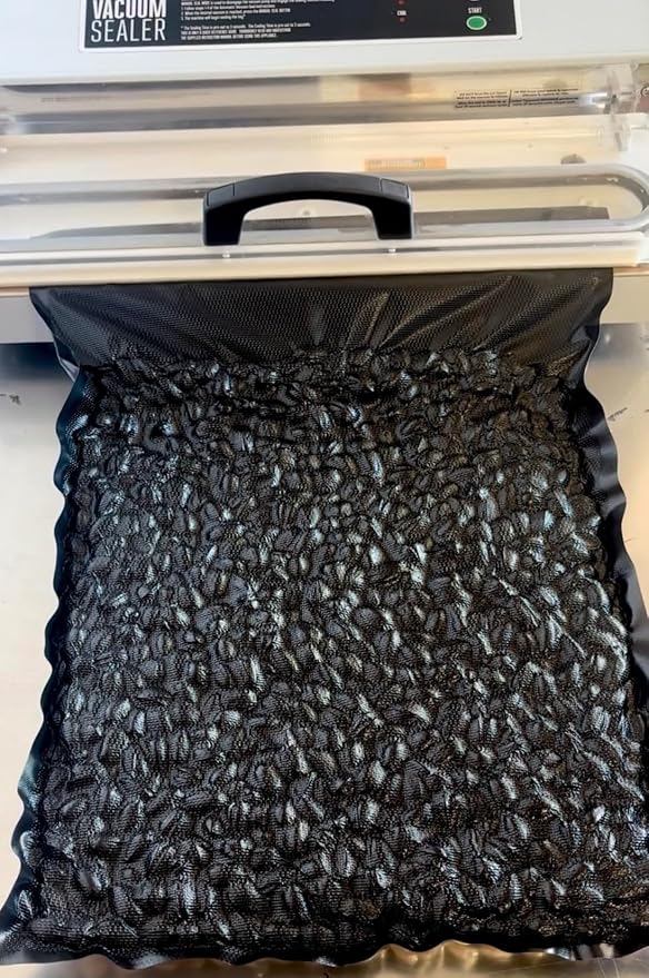Vacuum Sealer Bags 15x20, Black and Clear, 3.5 Mil, Large Vacuum Sealing Bags, Airtight and Smell Resistant, for Vacuum Seal Shipping, Sous Vide Cooking, Freezing, or Food Storage, 100 Count