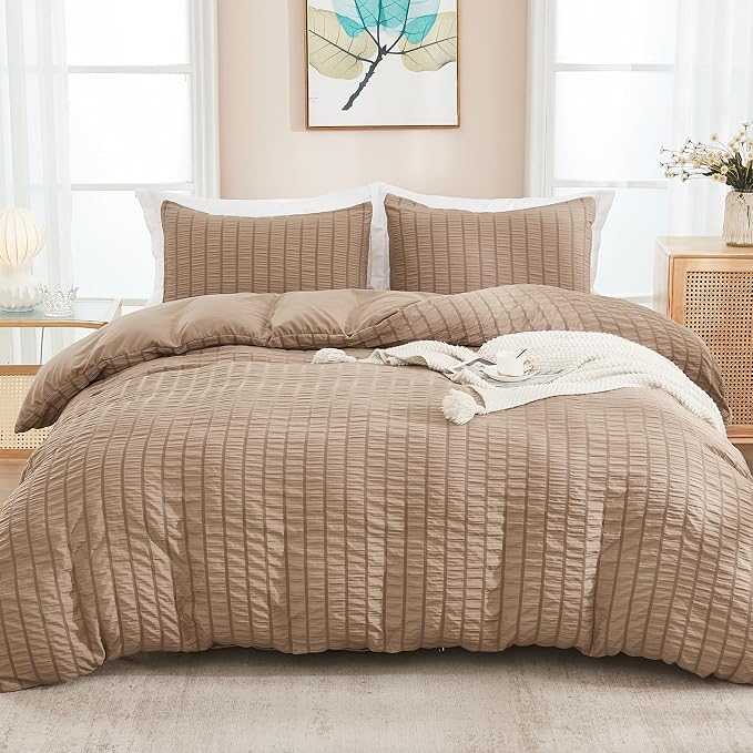 AveLom Taupe Duvet Cover King(104 x 90 inches), 3 Pieces (1 Duvet Cover, 2 Pillow Cases), Seersucker Striped Soft Washed Microfiber Textured Duvet Cover Set with Zipper Closure, Corner Ties