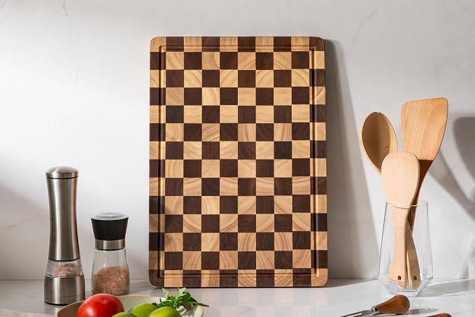 Cutting Boards for Kitchen, Checkered Cutting Board Upgraded, Acacia Wood Chopping Board with Juice Grooves & Handles, Large Butcher Block Serving Tray with Gift Box, 17"X12"X0.8"