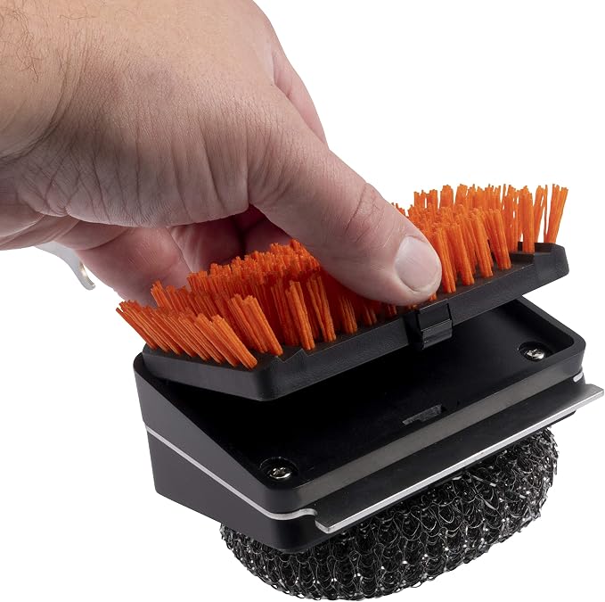 Oklahoma Joe's Blacksmith Combo Grill Brush with Replaceable Nylon and Steel Wool Heads - 1517365R06