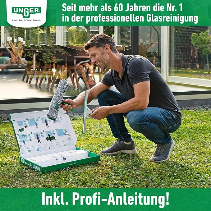 Unger AK015 Window Cleaning Kit PRO Set - Power Washer Sleeve, ErgoTec Squeegee, Bucket 18L, Liquid Glass Cleaner 1L, Safety Glass Scraper, Microfibre Cloth - Professional Window Cleaner, Green
