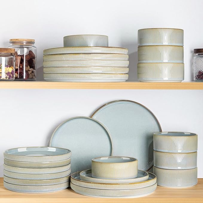 TheTerra Ceramic Dinnerware Sets for 8, 24 Pieces Porcelain Lightweight Plates and Bowls Sets, Scratch Resistant Dish Set, Oven & Microwave & Dishwasher Safe,Illusion Blue