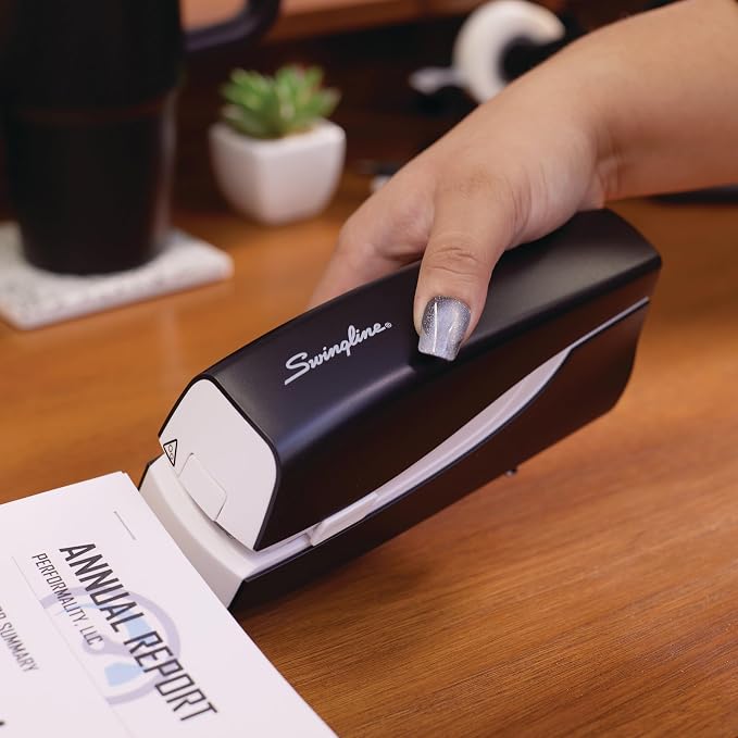Swingline Electric Stapler, 20 Sheet Capacity, Portable, Full Strip, Plug In or Battery, Black (48200)