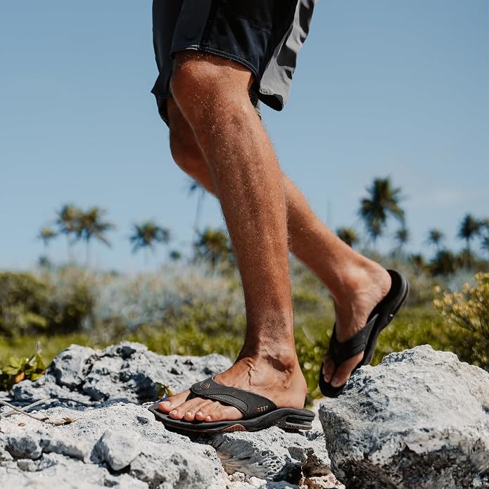 REEF Men's Fanning Bottle Opener Flip Flops