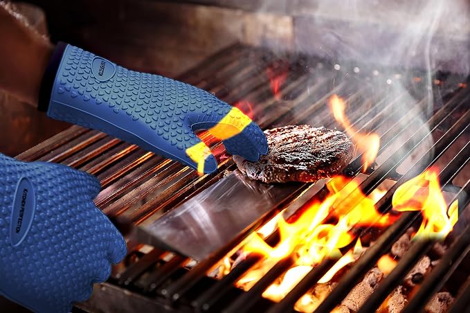 KITCHEN PERFECTION Silicone Smoker BBQ Gloves - Heat Resistant Oven Mitts | Waterproof, 5-Finger Design For A Better Grip, for Pitmasters, Meat Smoking, Grilling, Cooking, Frying Turkey | Grill Gift