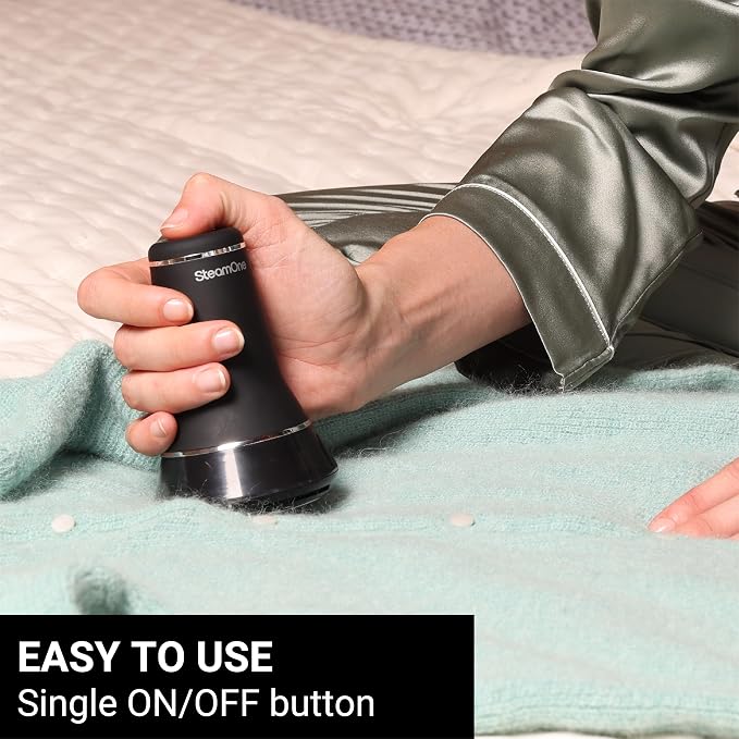 STEAMONE – Lint Shaver – XL Tank – 6 Stainless Steel Blades – Ergonomic Handle – Practical and Efficient – USB-C Rechargeable – RP30B