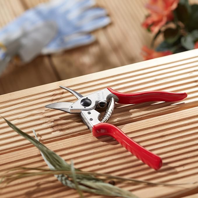 Felco F6 Pruning Shears – 7.7" Swiss-Made Garden Clippers for Medium Hands | Hand Pruners for Gardening | Garden Tool Cutter with Precision Bypass Blade, Forged Aluminum Handles, Replaceable Parts