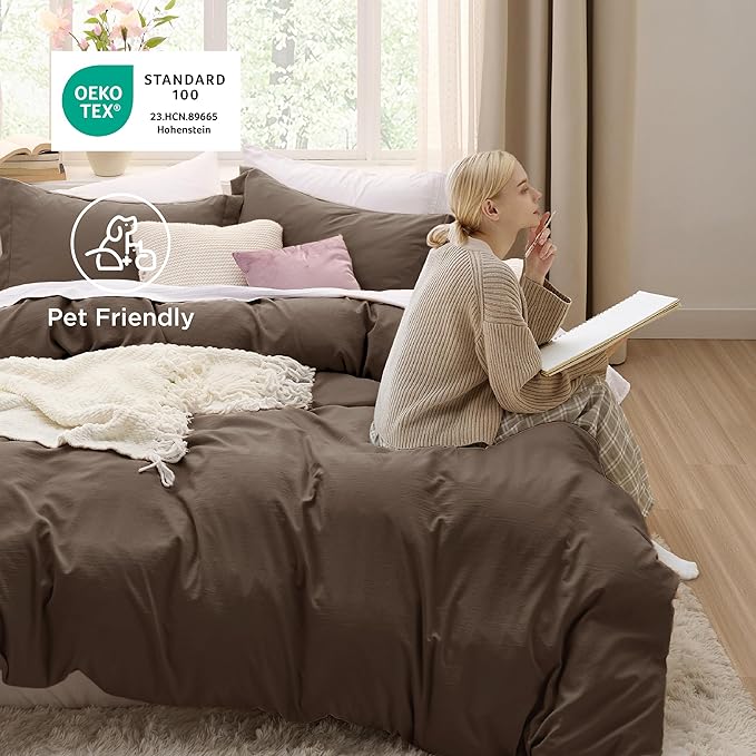 Bedsure Dark Brown Duvet Cover King Size - 3 Pieces Prewashed Cotton-Like Polyester Soft Bedding Set, Includes 1 Duvet Cover 104x90 Inches with Zipper Closure & 2 Pillow Shams, No Comforter