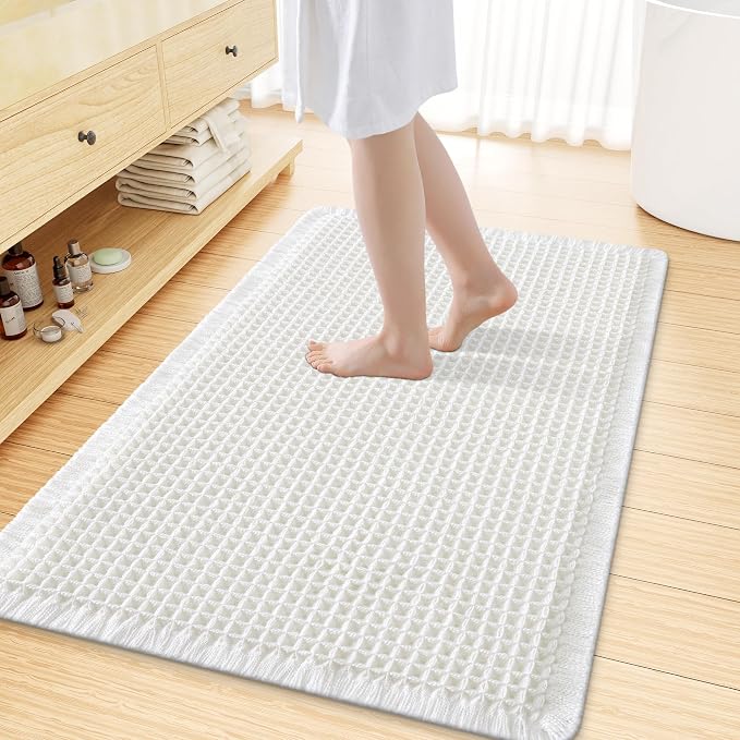 Smiry Waffle Bath Mat 47x32, Extra Soft Absorbent Bathroom Rugs, Non Slip Machine Washable Quick Dry Bath Rugs for Bathroom Floor, Tub, Shower, Home Decor Accessories, White