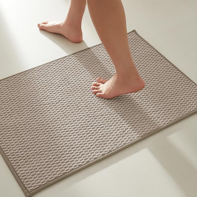 TYUU Bathroom Rugs Non Slip Washable, Super Absorbent Thin Bath Mat Small Quick Dry Low Pile Bathroom Rug, Beige 20"x30"