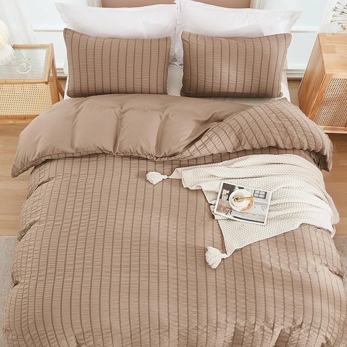 AveLom Taupe Duvet Cover King(104 x 90 inches), 3 Pieces (1 Duvet Cover, 2 Pillow Cases), Seersucker Striped Soft Washed Microfiber Textured Duvet Cover Set with Zipper Closure, Corner Ties