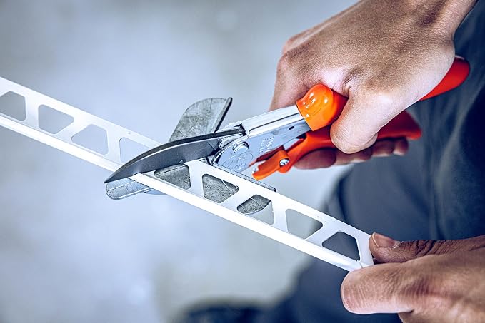 Original LÖWE Sharp Miter Shears 3.104 | With 45 Degree Stops for Precision Cutting | Professional Grade Angle Cutter Tool for Plastic, Rubber, Wood, PVC, Leather, Metal | Made in Germany