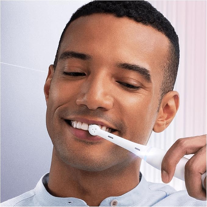 Oral-B iO Gentle Care Replacement Toothbrush Heads, Soft Bristles, 4 Count, Compatible with Oral-B iO