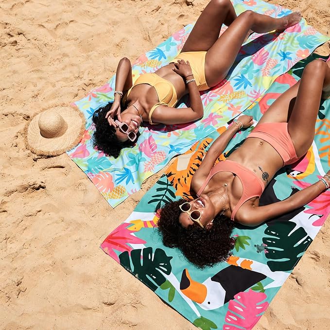 Dock & Bay Beach Towel - Quick Dry, Sand Free - Compact, Lightweight - 100% Recycled - Includes Bag - Wild Things - Extra Large (200x90cm, 78x35)