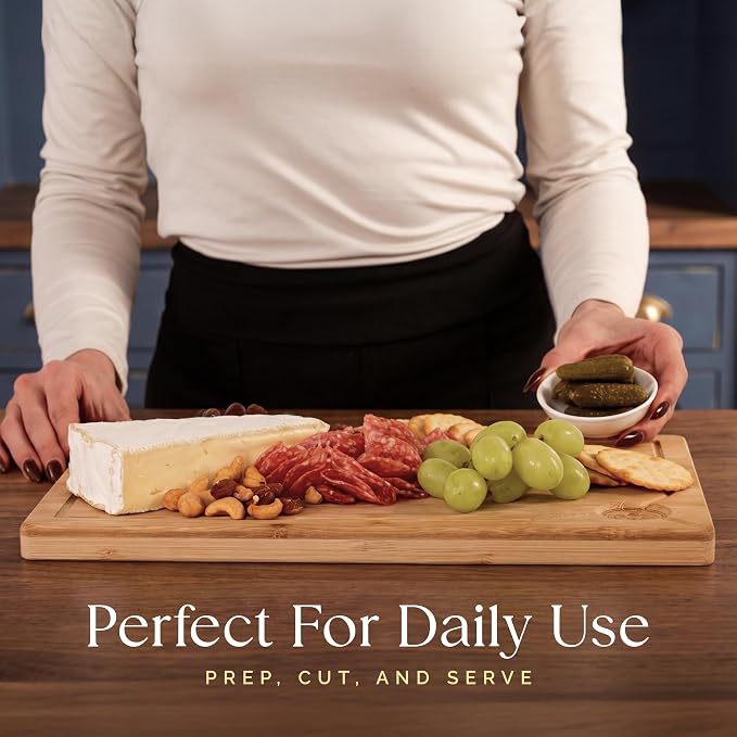 Deer & Oak Extra Large Bamboo Cutting Board 17.3 x 11.8 x 0.8 Inch | Pre-oiled and water resistant · Knife friendly · For meat and vegetables