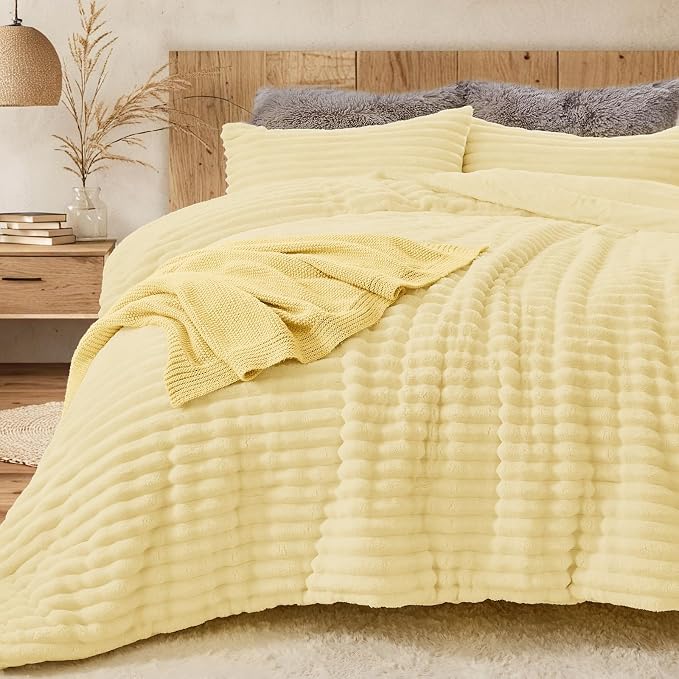 Sasttie King Comforter Set 3 Pieces - Super Soft Fleece Comforters King Size, 1 Luxury Warm Fuzzy Marshmallow Comforter with 2 Pillow Cases, Faux Fur Down Alternative Bedding Set, Light Yellow