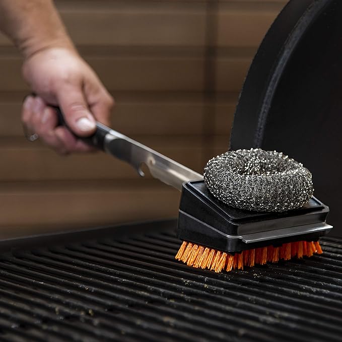 Oklahoma Joe's® Blacksmith Combo Grill Brush with Replaceable Nylon and Steel Wool Heads - 1517365R06 (Pack of 6)