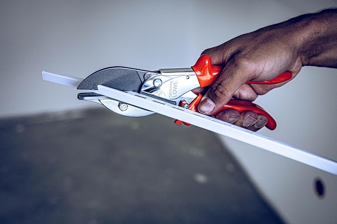 Original LÖWE Sharp Miter Shears 3.104 | With 45 Degree Stops for Precision Cutting | Professional Grade Angle Cutter Tool for Plastic, Rubber, Wood, PVC, Leather, Metal | Made in Germany