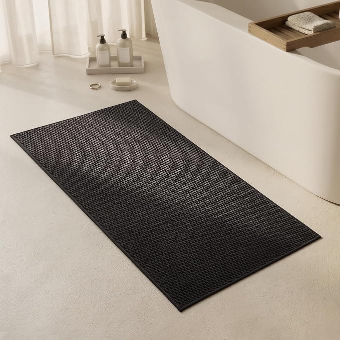 Triohero Bathroom Rugs Non Slip Washable, Super Absorbent Thin Bath Mat Quick Dry Low Pile Bathroom Rug, Black 24"x47"