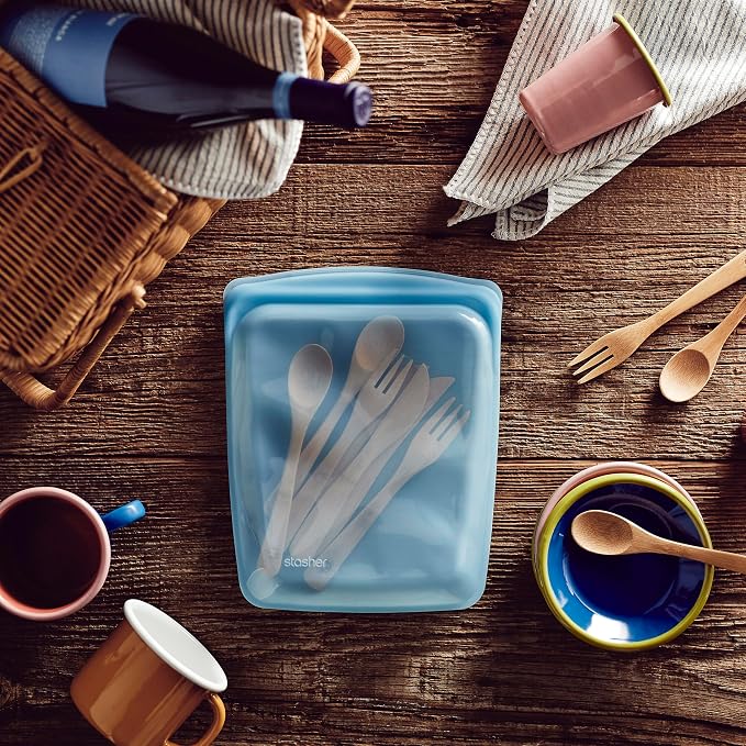 Stasher Premium Silicone Reusable Food Storage Half Gallon Bag, Blue, Microwave, Sous Vide, Dishwasher, Oven and Freezer Safe, BPA Free, Leak-free, Eco-friendly, 64 Oz | Food-Safe Silicone, Eco-Friendly, Reusable Freezer Bags, Microwave, Dishwasher, Ov...